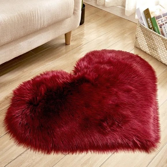 Natasha Amore Red Maroon Small Fluffy Heart Shaped Rug Mat - Picture 7 of 7